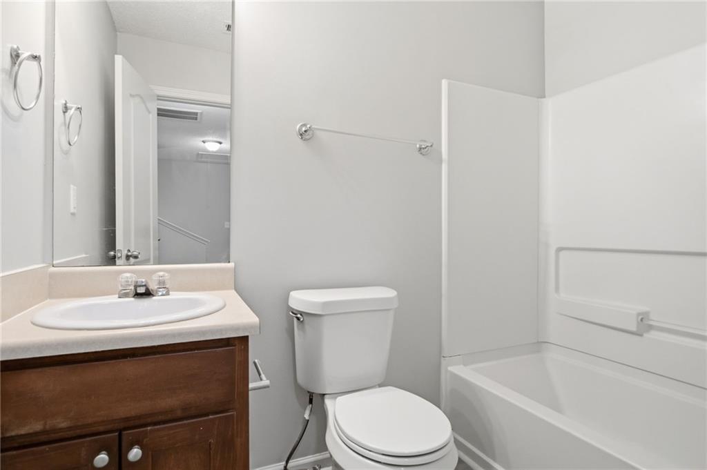 8642 Thomas Lane Property Photo 26