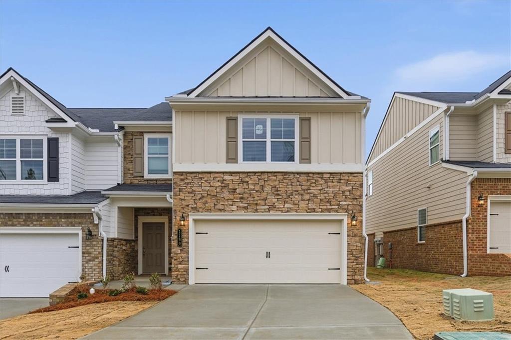 1190 Park Center Circle Property Photo 1
