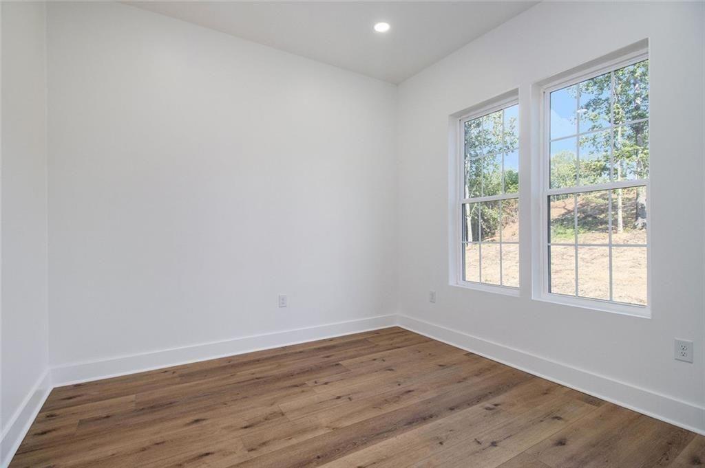 6325 Crestline Drive Property Photo 25
