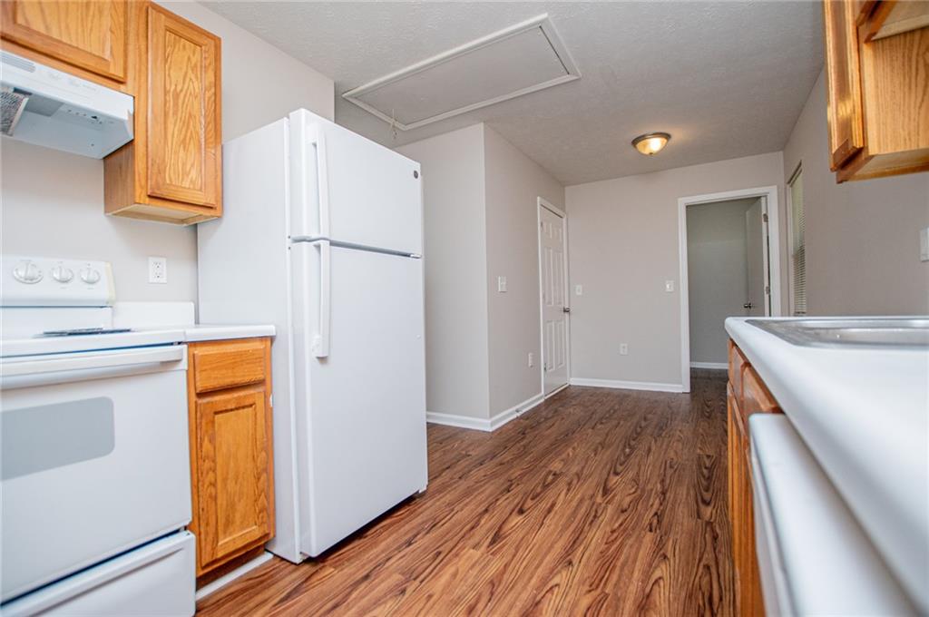 209 E Wilson Street Unit 84 Property Photo 17