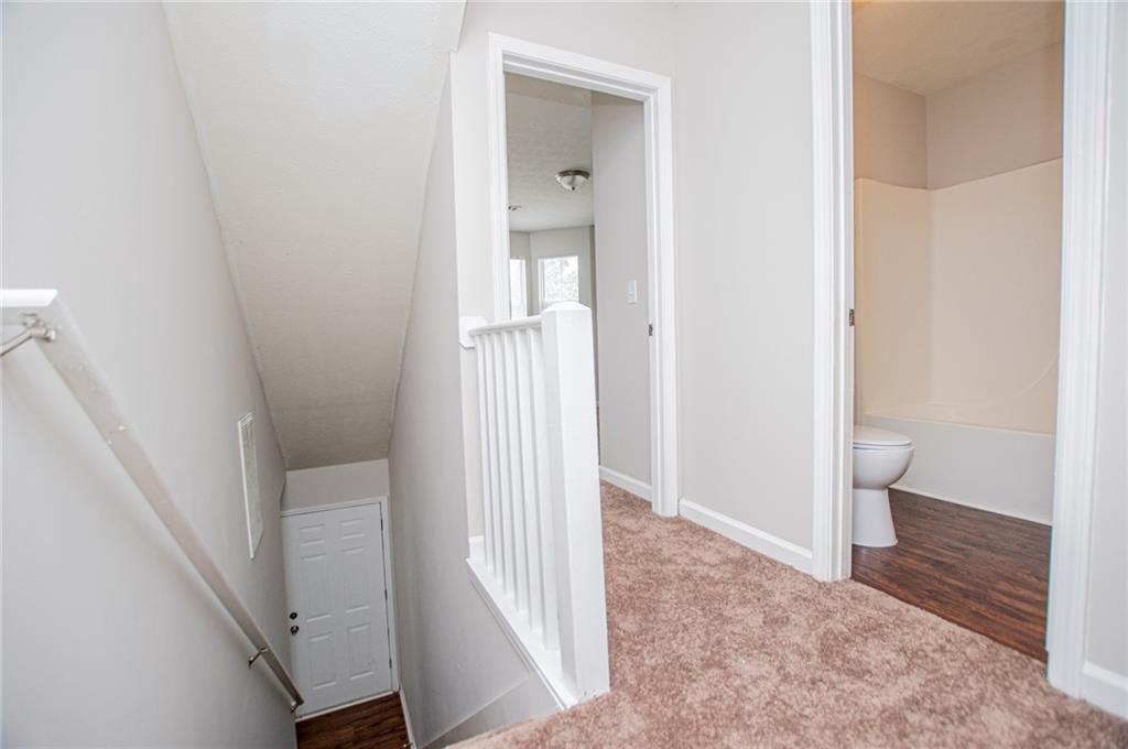 209 E Wilson Street Unit 84 Property Photo 29