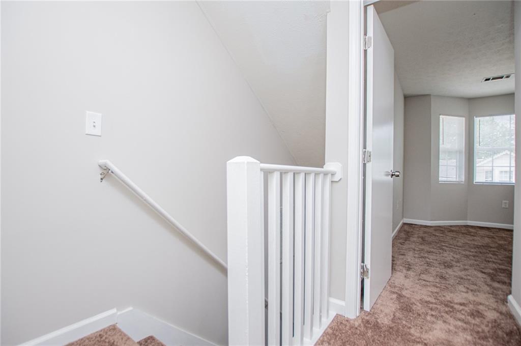 209 E Wilson Street Unit 84 Property Photo 30