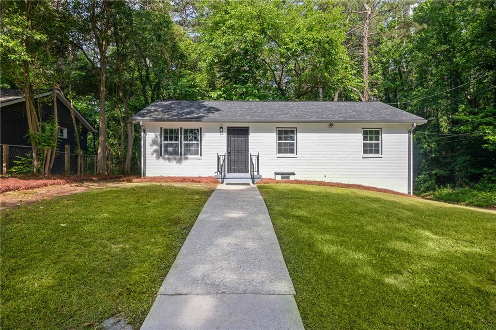 2889 Macon Drive Sw Property Photo 1