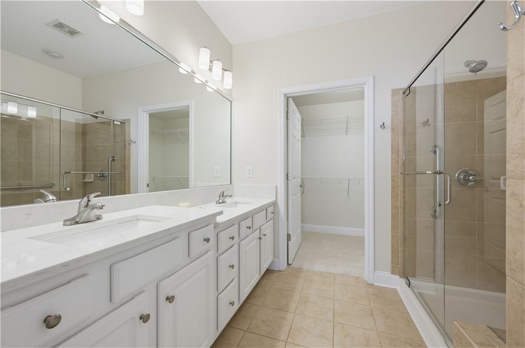 2711 Grapevine Circle Property Photo 28