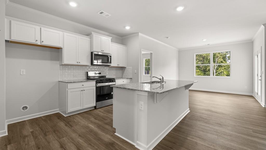 8175 Coldstream Drive Property Photo 4