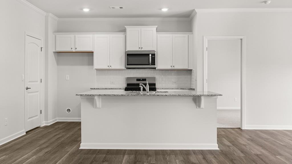 8175 Coldstream Drive Property Photo 6