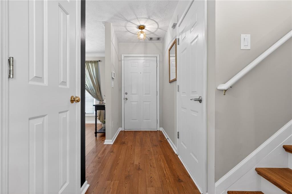 1425 Willow River Run Property Photo 3