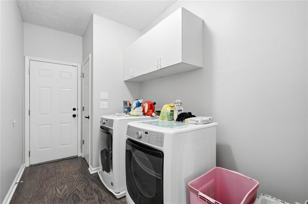5804 County Court Property Photo 28