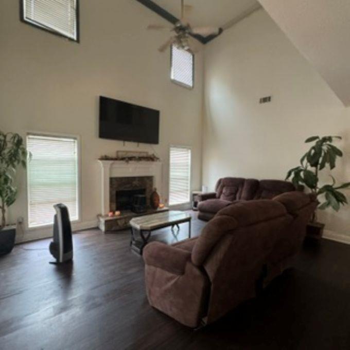 1361 Yorkshire Drive Property Photo 15