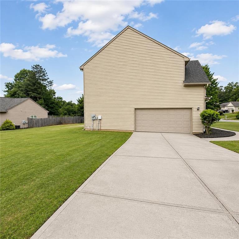 1361 Yorkshire Drive Property Photo 30