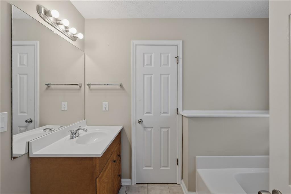 1014 Maple Leaf Ridge Property Photo 22