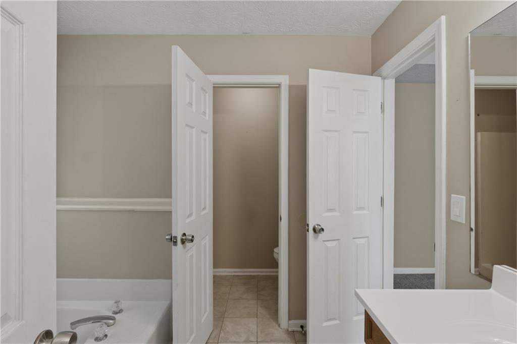 1014 Maple Leaf Ridge Property Photo 27
