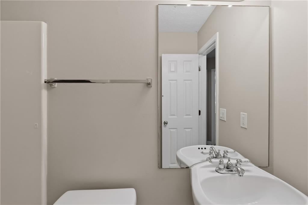1014 Maple Leaf Ridge Property Photo 29