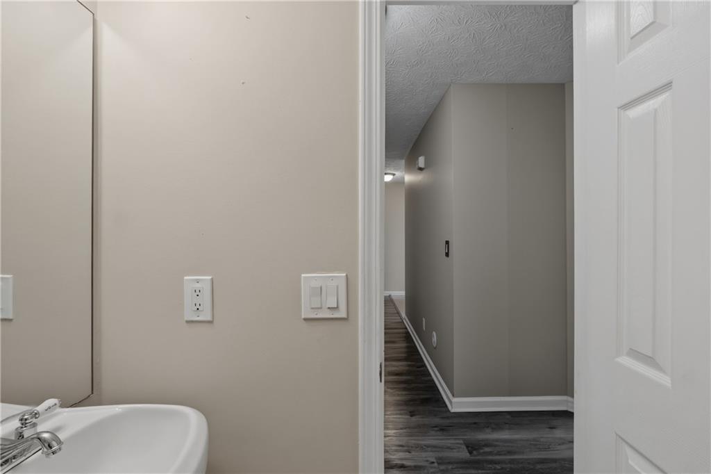 1014 Maple Leaf Ridge Property Photo 30