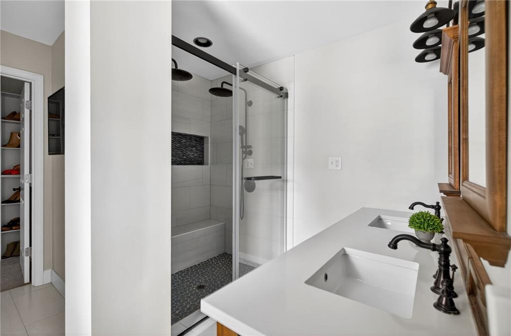 505 Wyncourtney Drive Property Photo 20