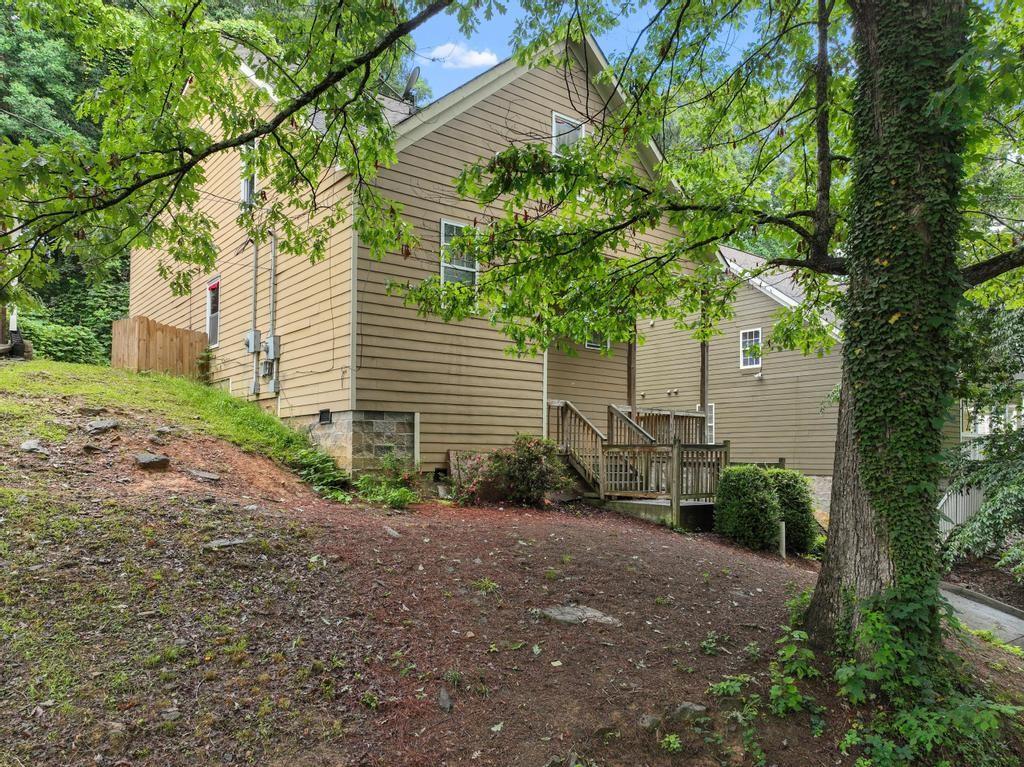 930 Hall Street Nw Property Photo 2