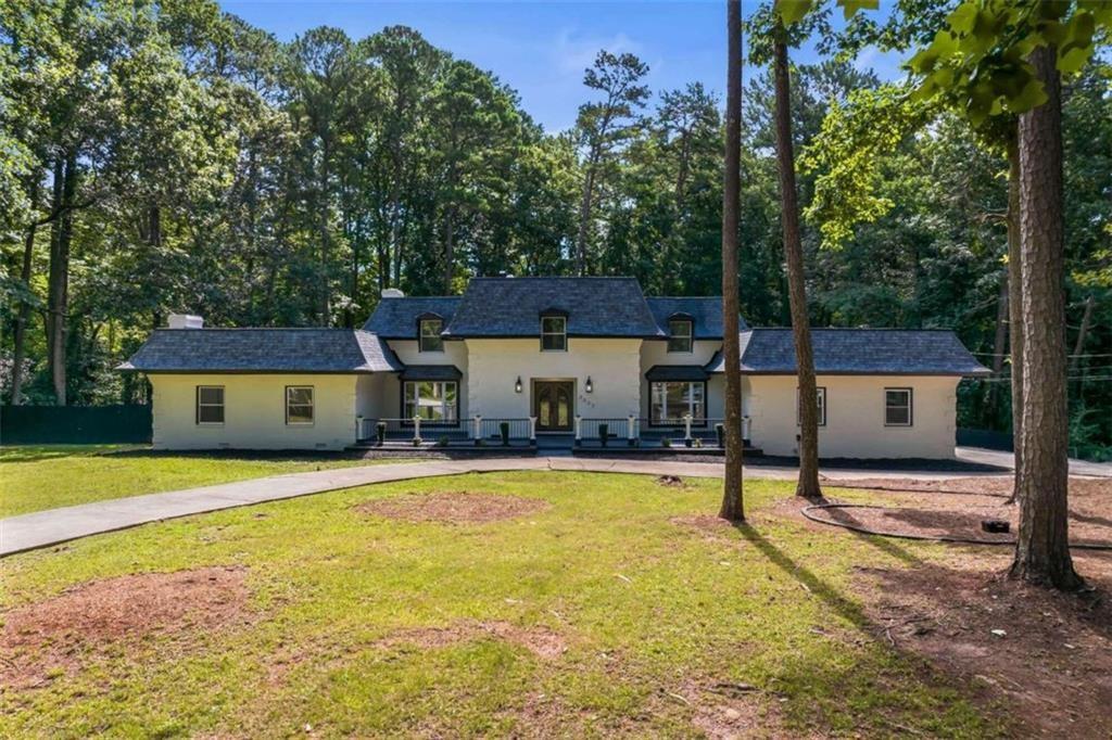 2023 Stoneleigh Drive Property Photo 1