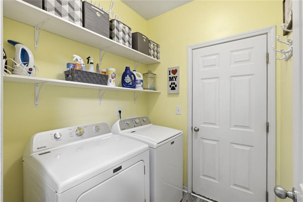 1048 Sutherland Drive Property Photo 21