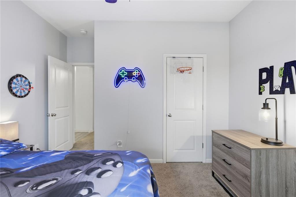 1048 Sutherland Drive Property Photo 30