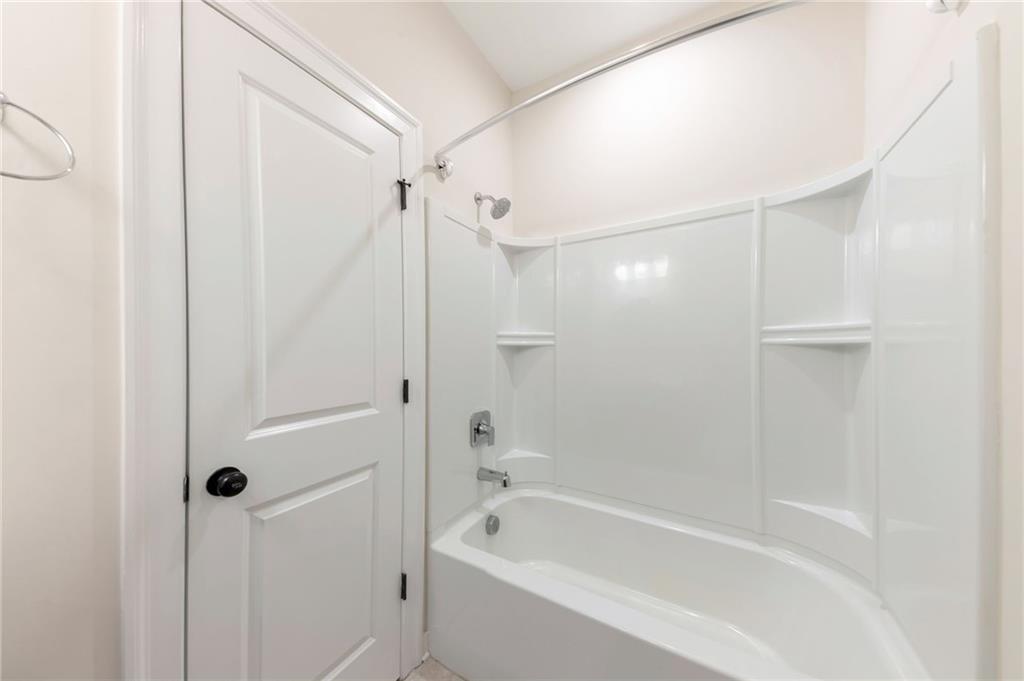 2130 Holtz Lane Property Photo 9