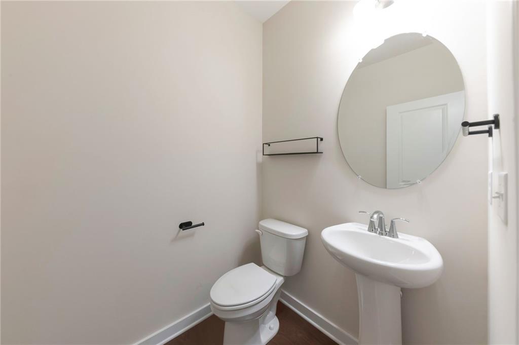 2130 Holtz Lane Property Photo 23