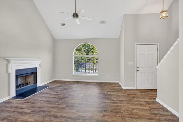 5515 Forest Downs Circle Property Photo 3