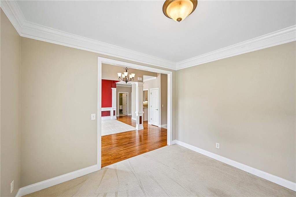 3923 Springtree Lane Property Photo 8