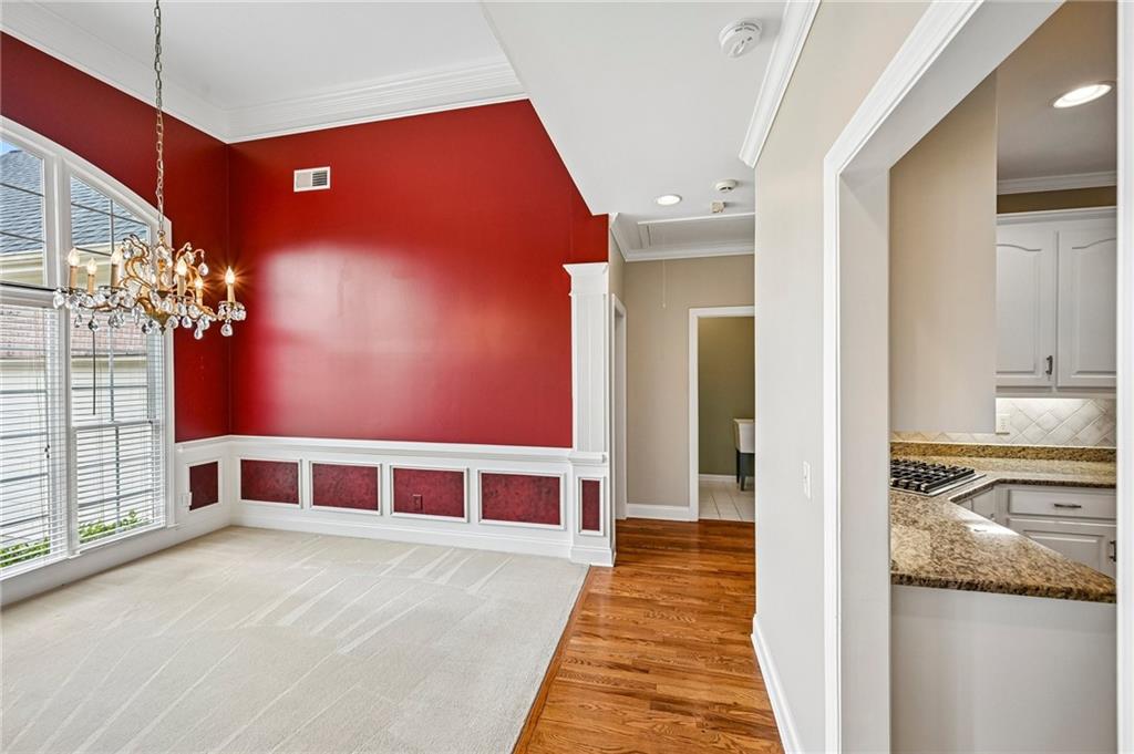 3923 Springtree Lane Property Photo 12