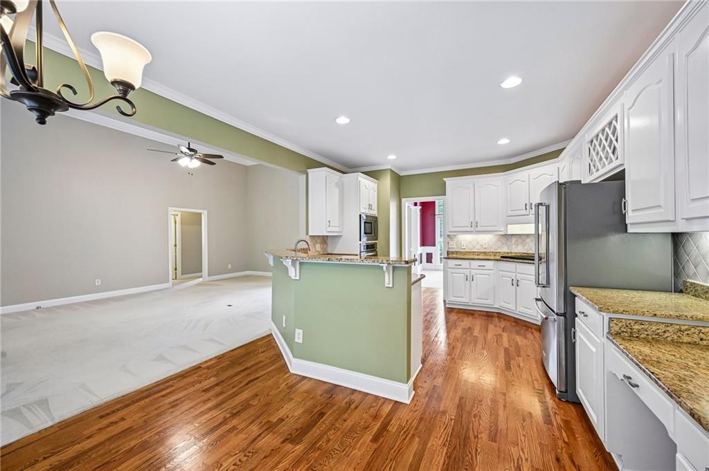 3923 Springtree Lane Property Photo 17