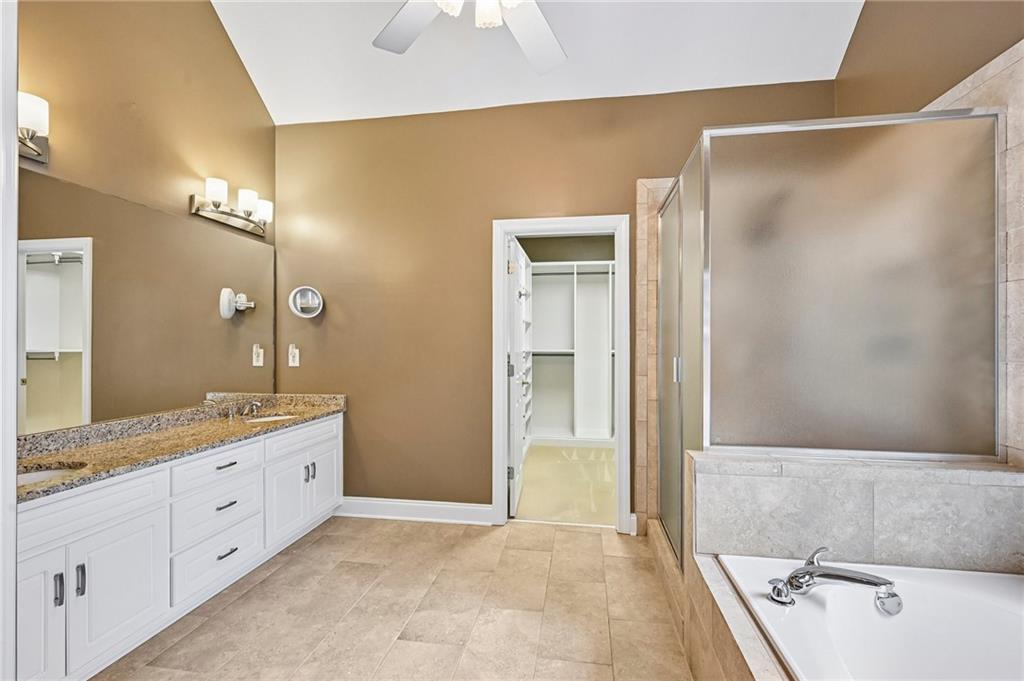 3923 Springtree Lane Property Photo 35