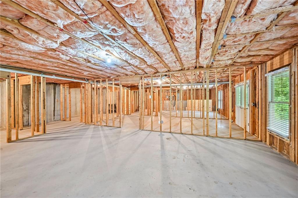 3923 Springtree Lane Property Photo 53