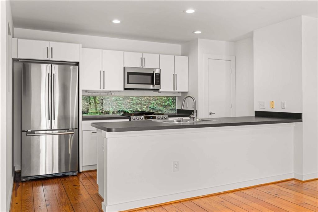 920 Memorial Drive Se Unit 17 Property Photo 16