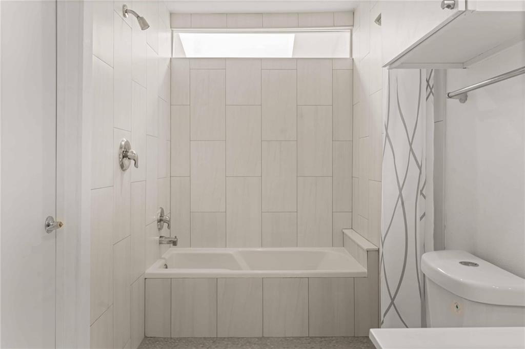 920 Memorial Drive Se Unit 17 Property Photo 27