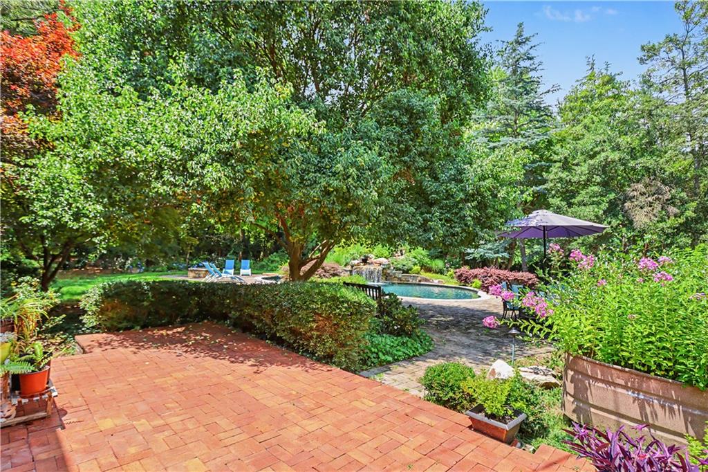 390 Virginia Hills Road Property Photo 1