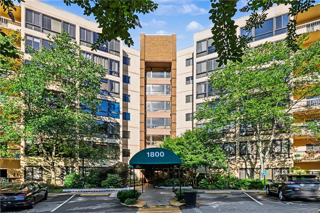 1800 Clairmont Lake Unit 711 Property Photo 1