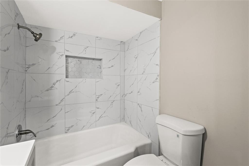 4210 Rockbridge Road Property Photo 23