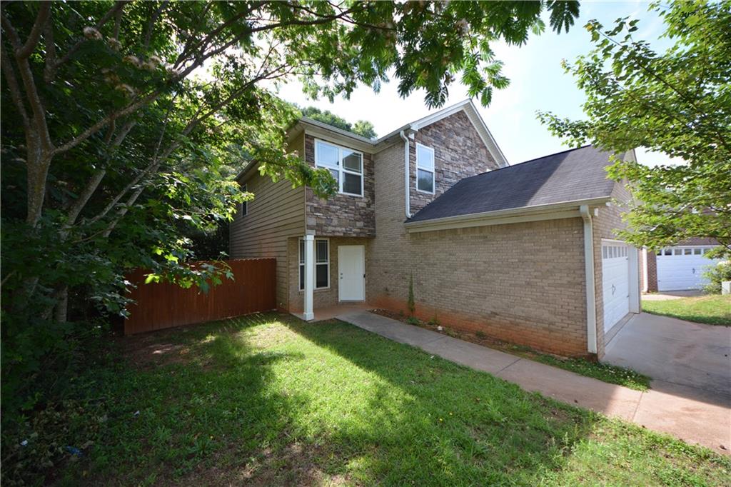 1550 Persimmon Trace Property Photo 4