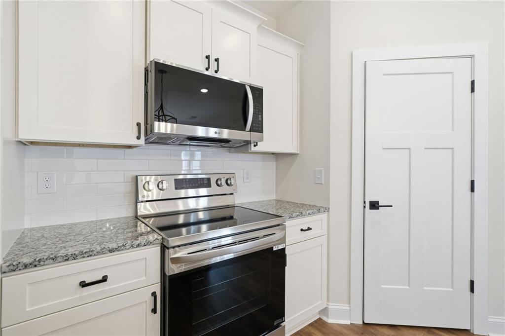 176 Windsor Way Property Photo 19