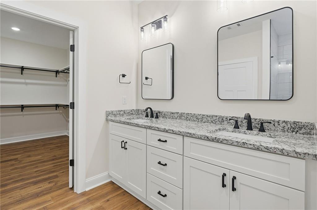 176 Windsor Way Property Photo 32