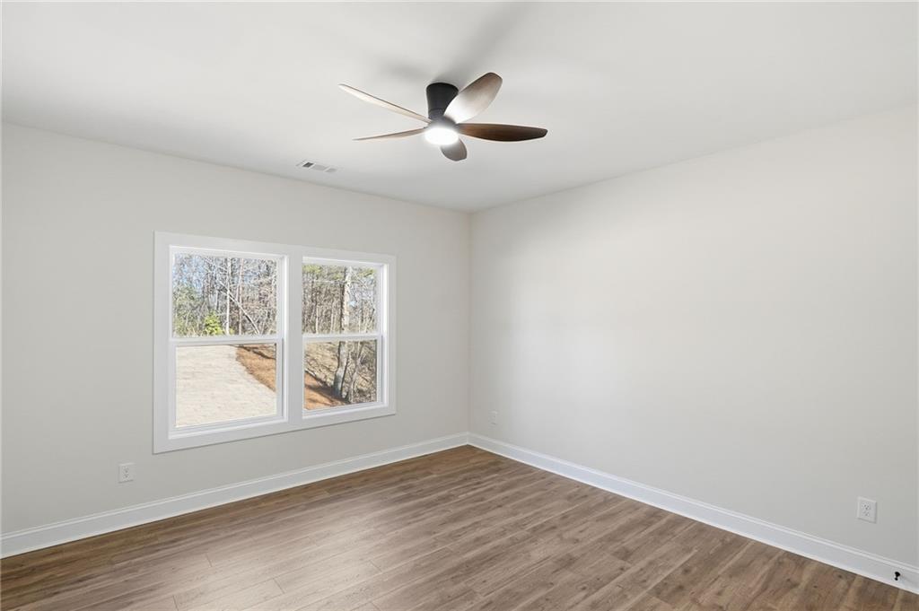 176 Windsor Way Property Photo 38