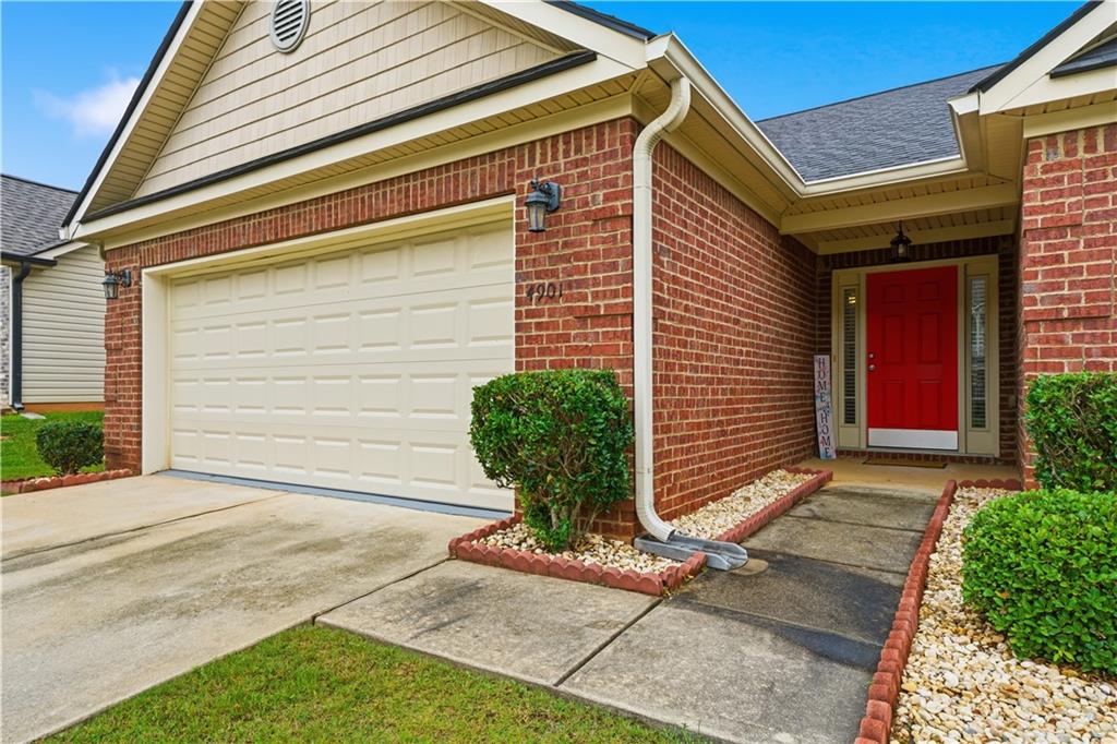4901 Summersun Drive Property Photo 2