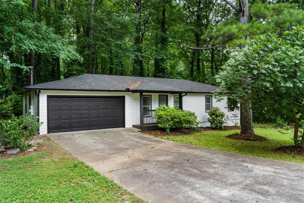 4010 Kennesaw Drive Nw Property Photo 1