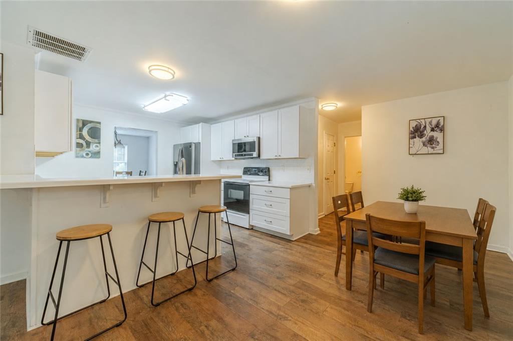 207 Belmont Drive Property Photo 4