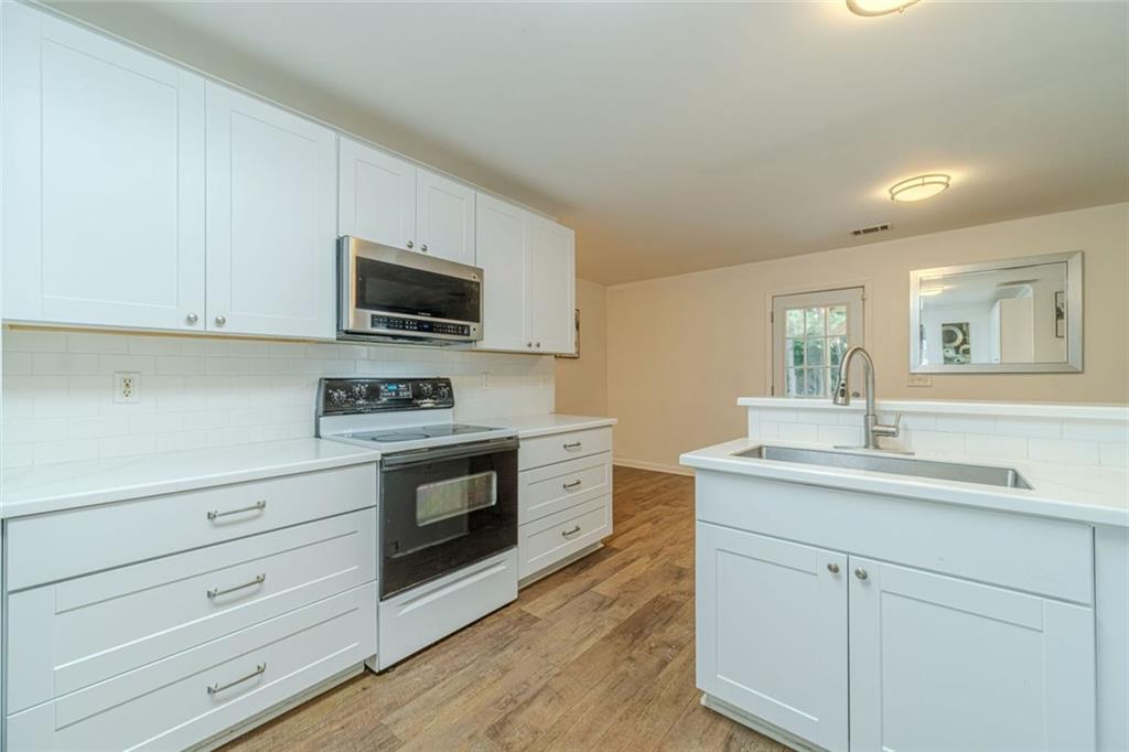 207 Belmont Drive Property Photo 13