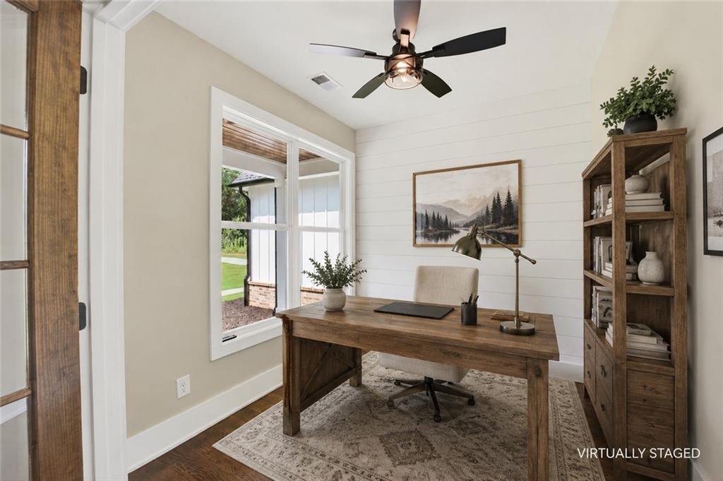 924 Browning Road Property Photo 6