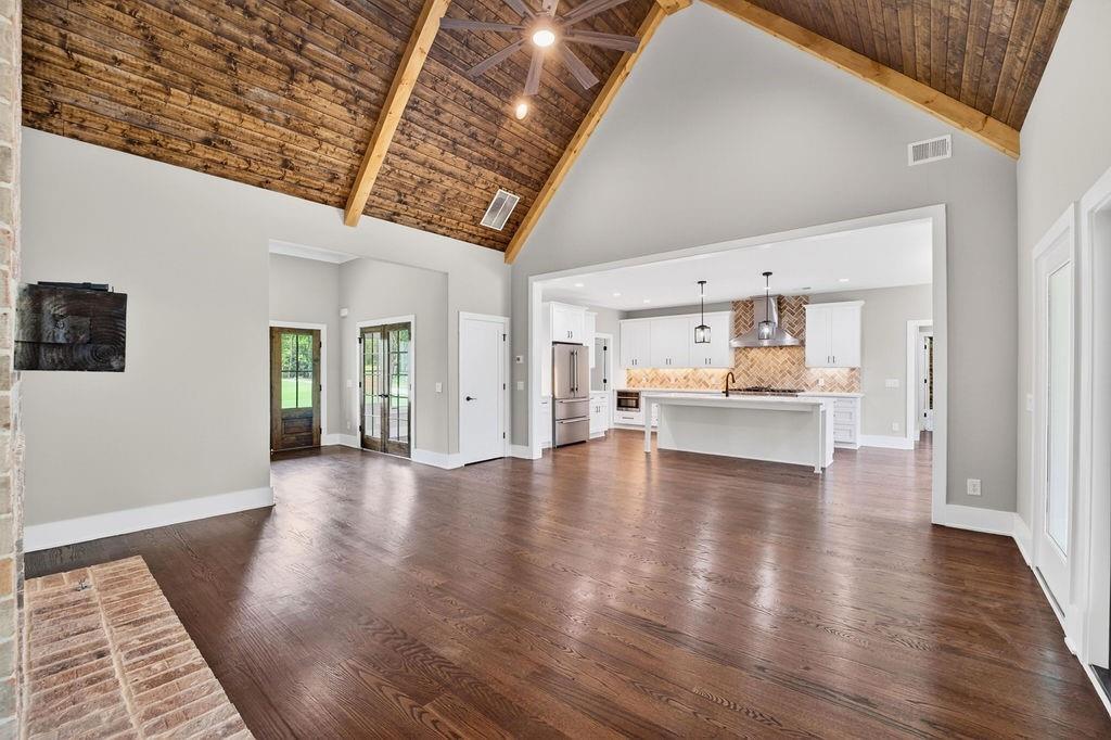 924 Browning Road Property Photo 12