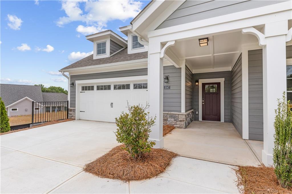 3347 Fishpond Circle Property Photo 2