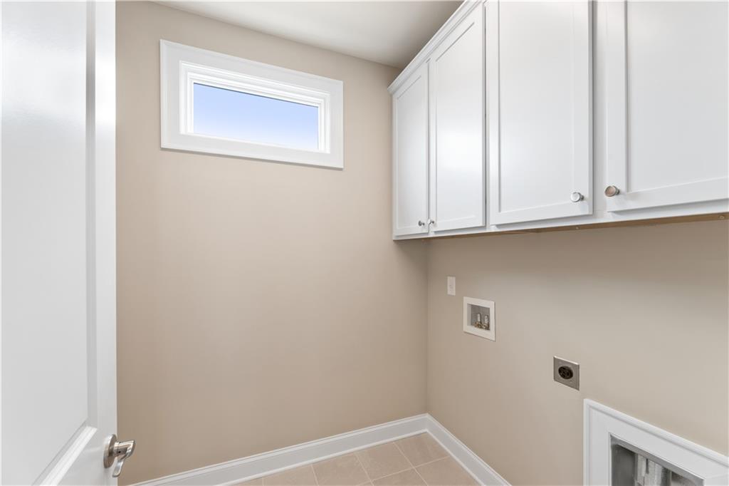 3347 Fishpond Circle Property Photo 13