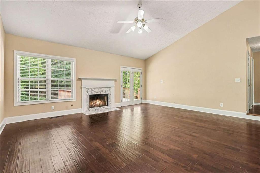 2075 Heatherton Road Property Photo 10