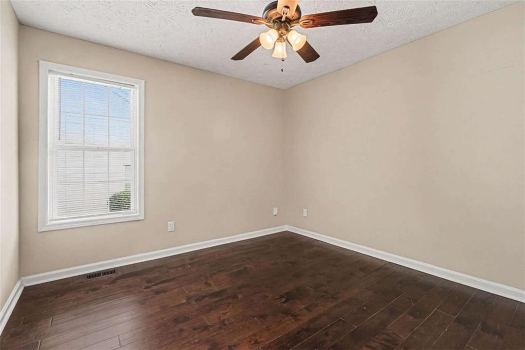 2075 Heatherton Road Property Photo 15